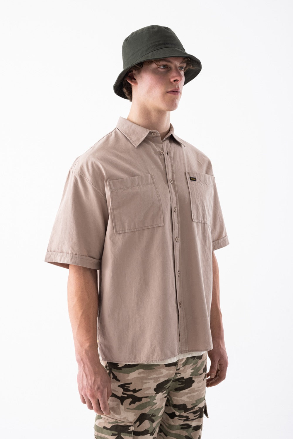 Oversized Dual-Pocket Short-Sleeve Shirt