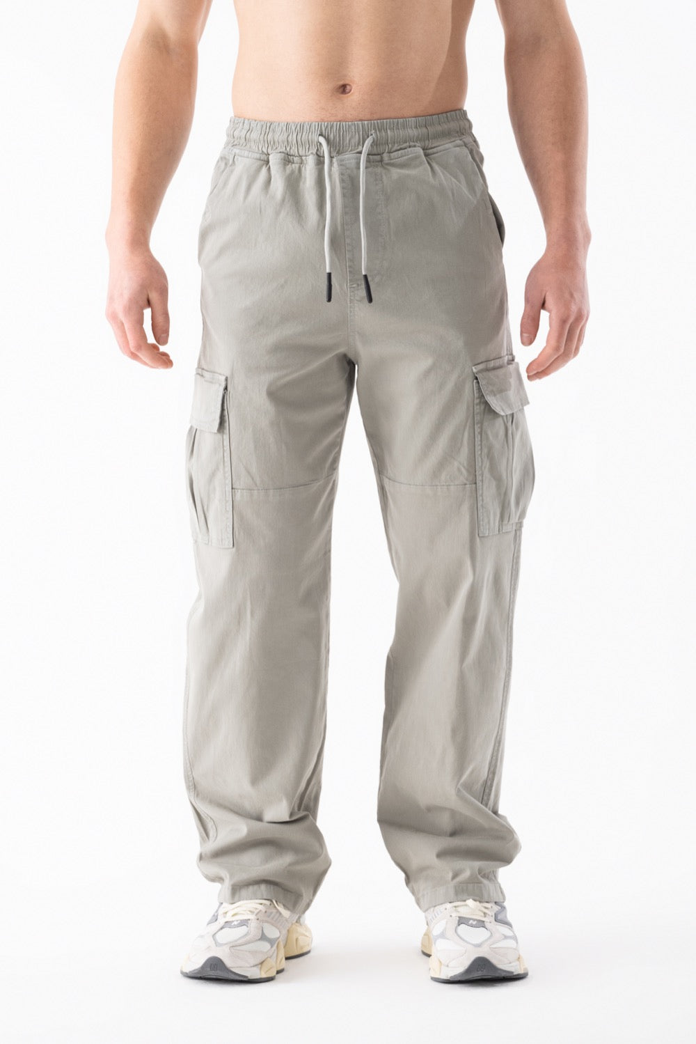 Airlife Relaxed Cargo Drawstring Pants in Sage