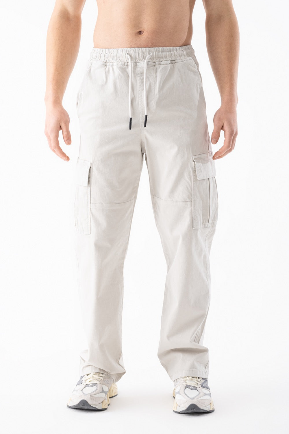 Airlife Relaxed Cargo Drawstring Pants in Off White