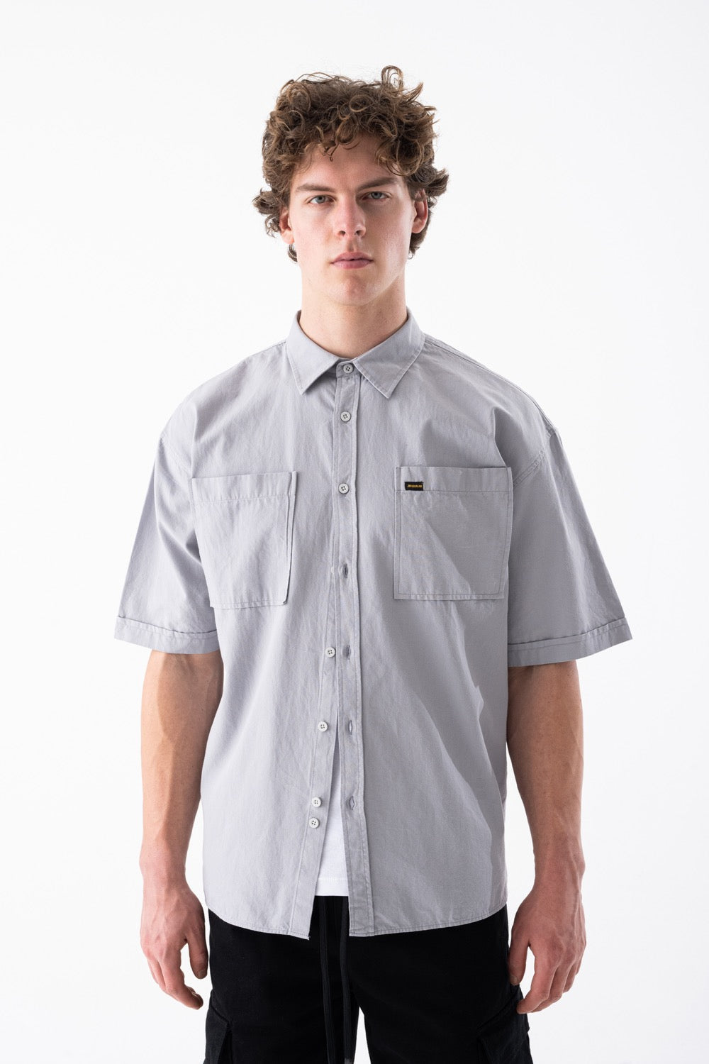 Oversized Dual-Pocket Short-Sleeve Shirt
