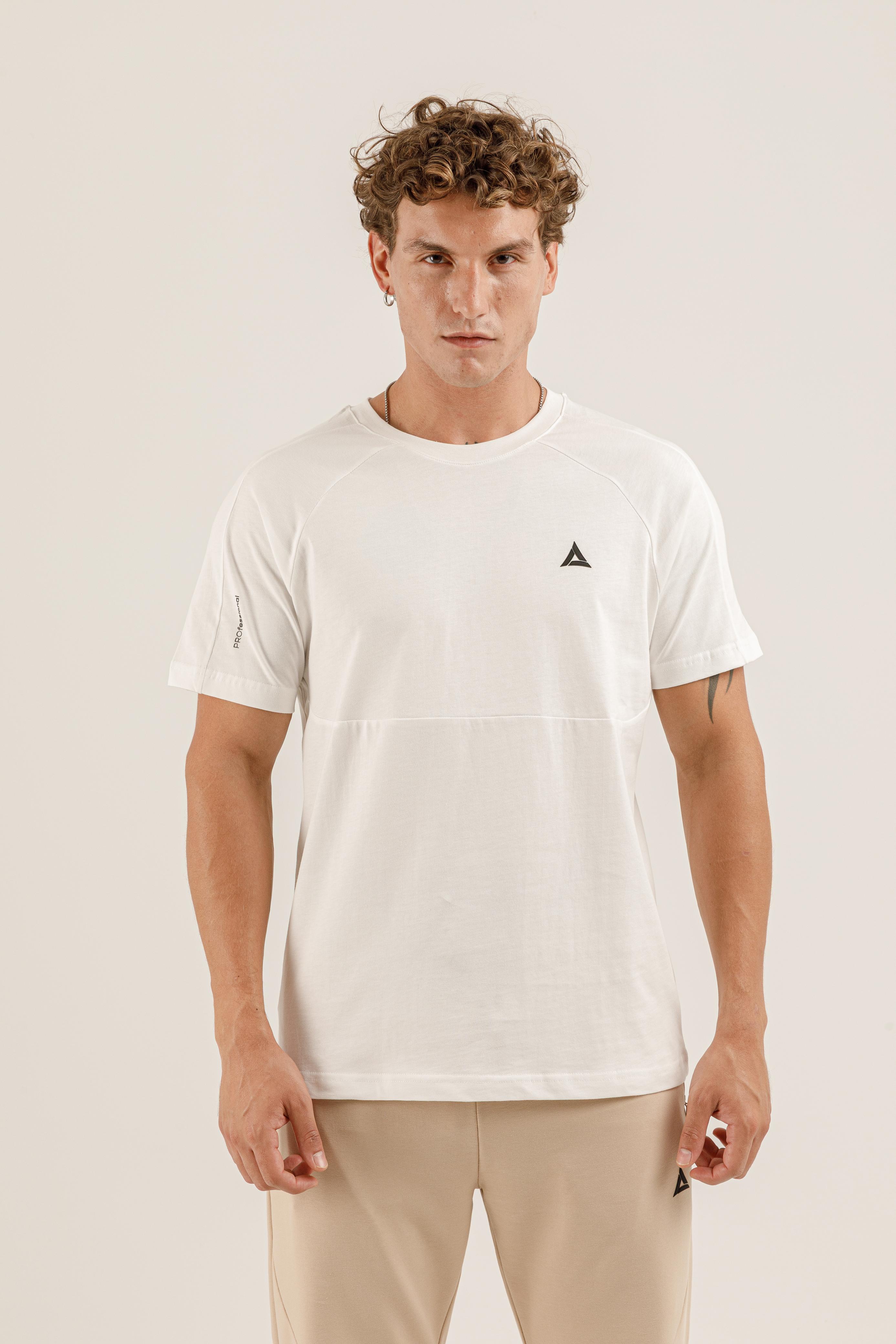 Airlife Panel Seam Performance T-Shirt in Deep Black