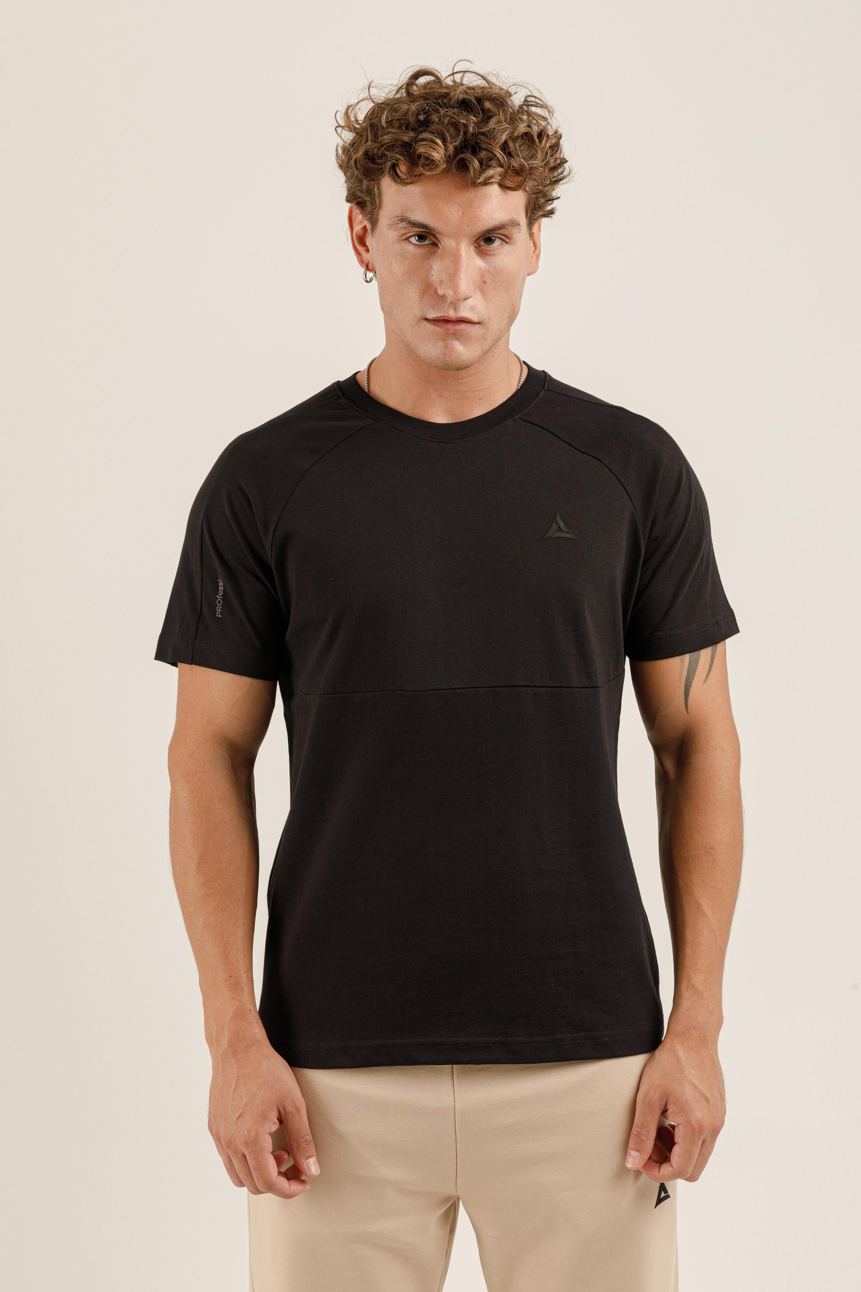 Airlife Panel Seam Performance T-Shirt in Black